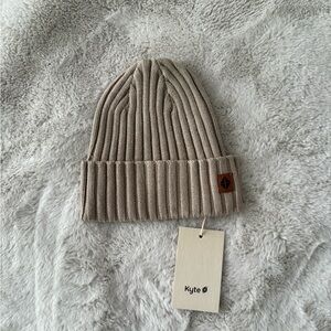 New - Kyte Baby Beanie 2-6T